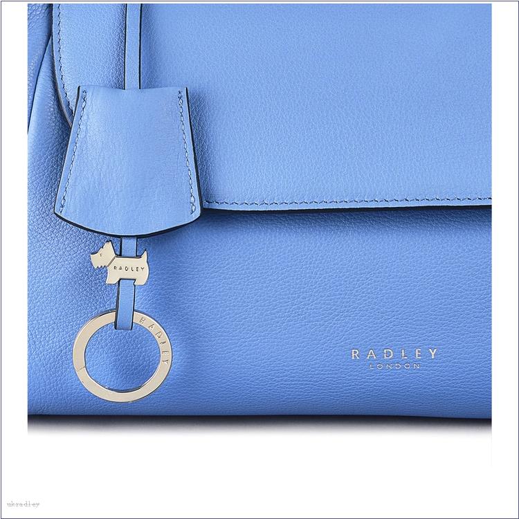  BAGRadleyUK Cranwell Close, Medium Flapover Shoulder