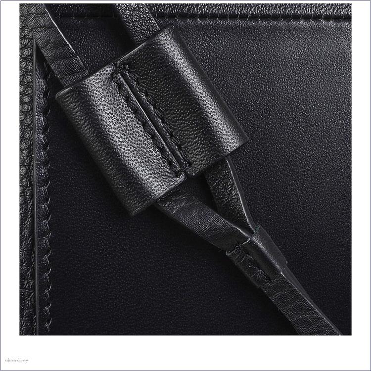  BAGRadleyUK Lewis Lane, Medium Drawstring Shoulder Bag